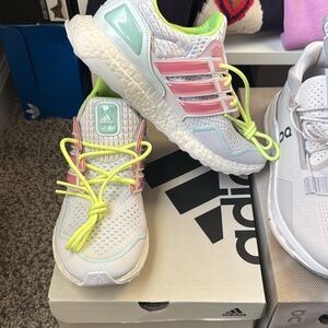 Adidas womens White & Pink Athletic Sneakers with Neon Yellow Laces